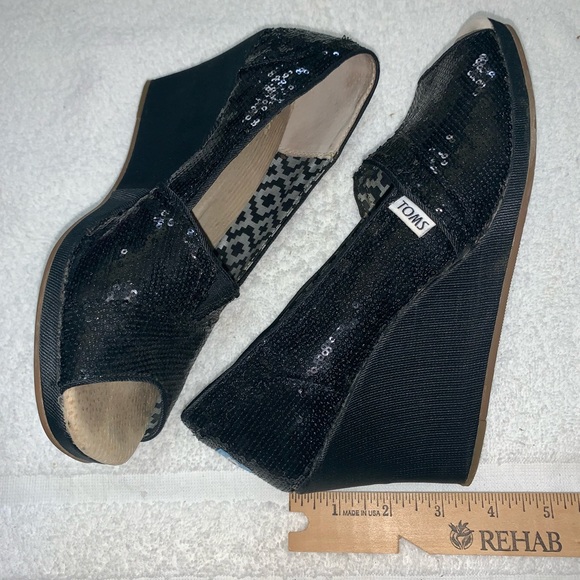 Tom’s Sequined Wedge - Picture 7 of 7